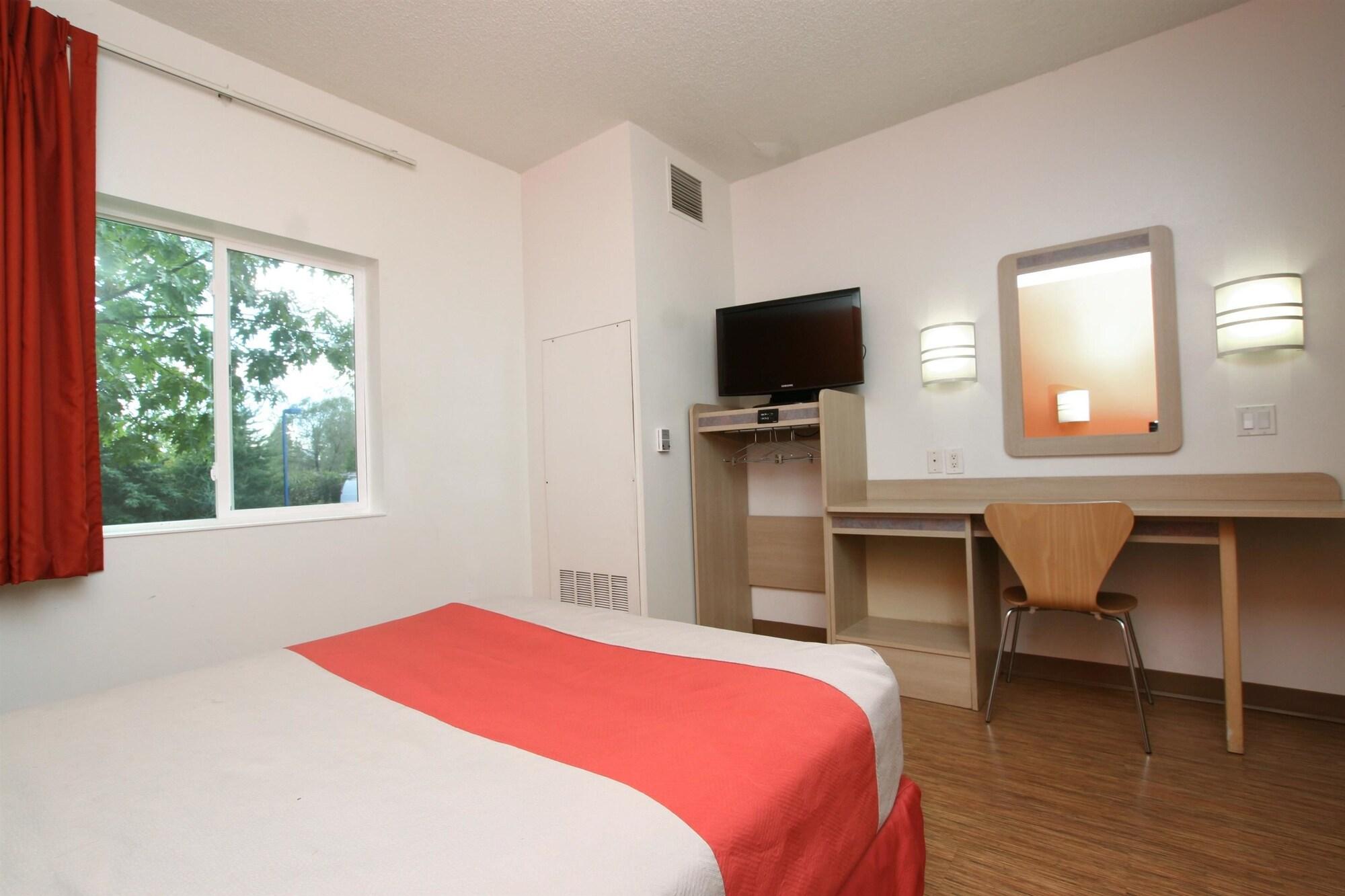 Motel 6-Colchester, Vt - Берлингтон Экстерьер фото