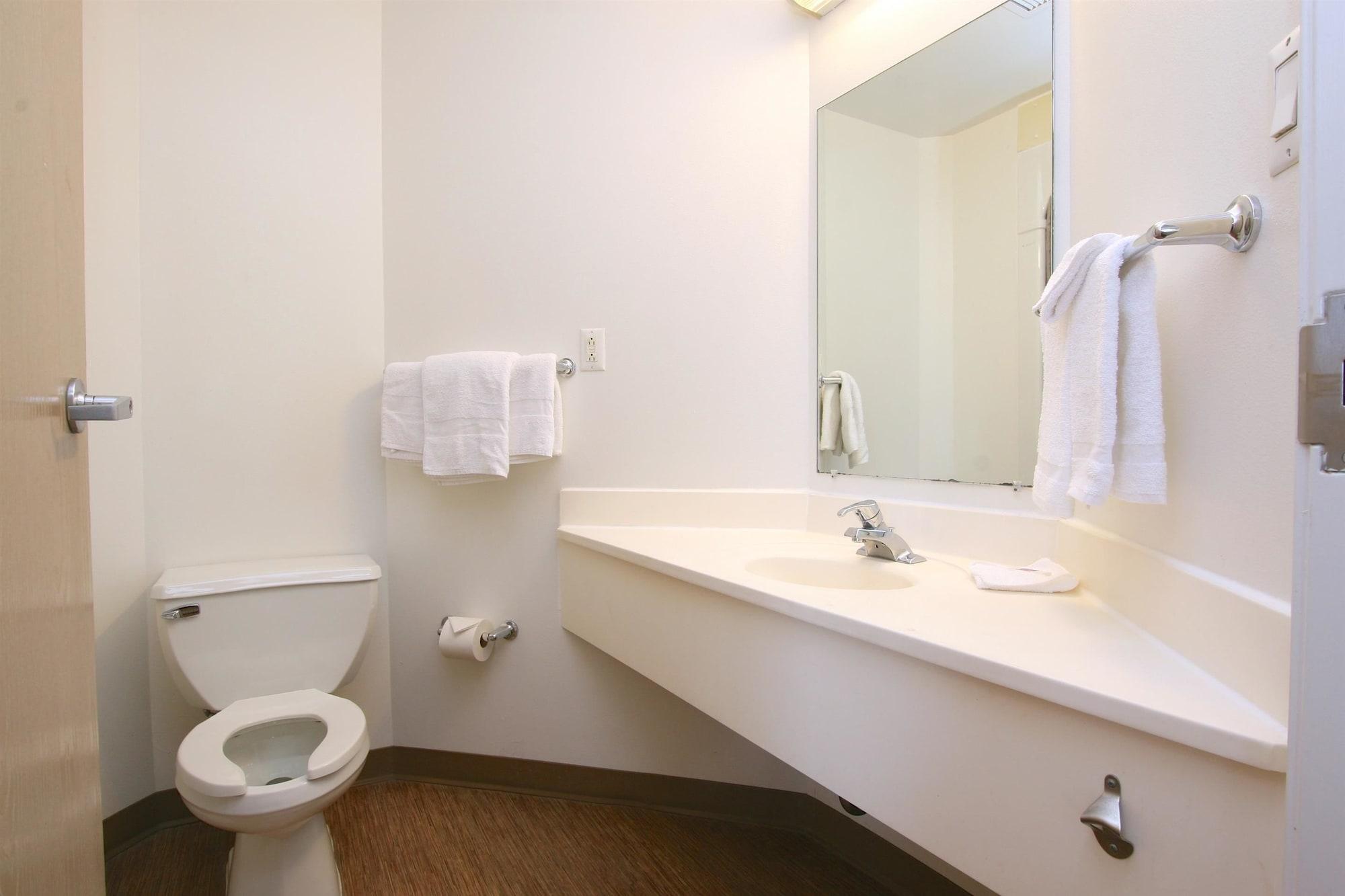 Motel 6-Colchester, Vt - Берлингтон Экстерьер фото