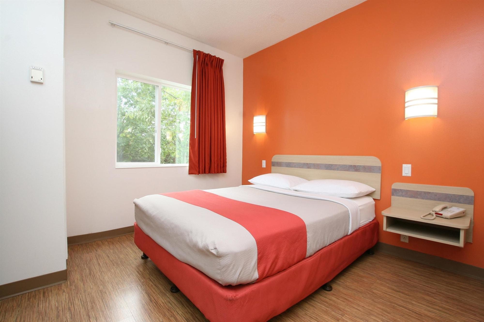 Motel 6-Colchester, Vt - Берлингтон Экстерьер фото