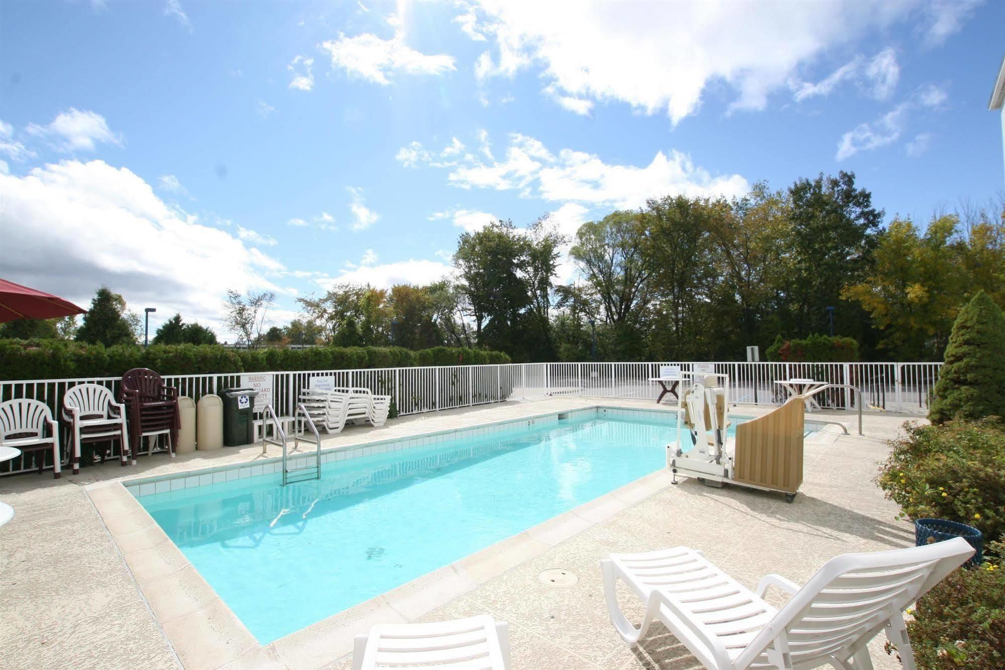 Motel 6-Colchester, Vt - Берлингтон Экстерьер фото