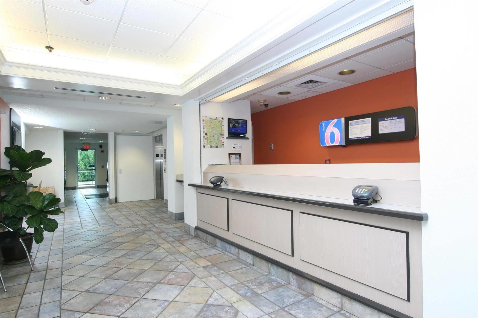 Motel 6-Colchester, Vt - Берлингтон Экстерьер фото